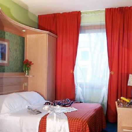 Hotel Meridiana Florens Exteriör bild