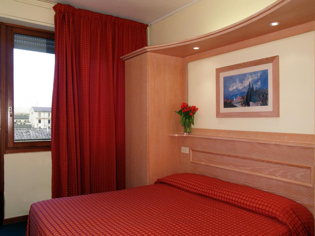 Hotel Meridiana Florens Exteriör bild