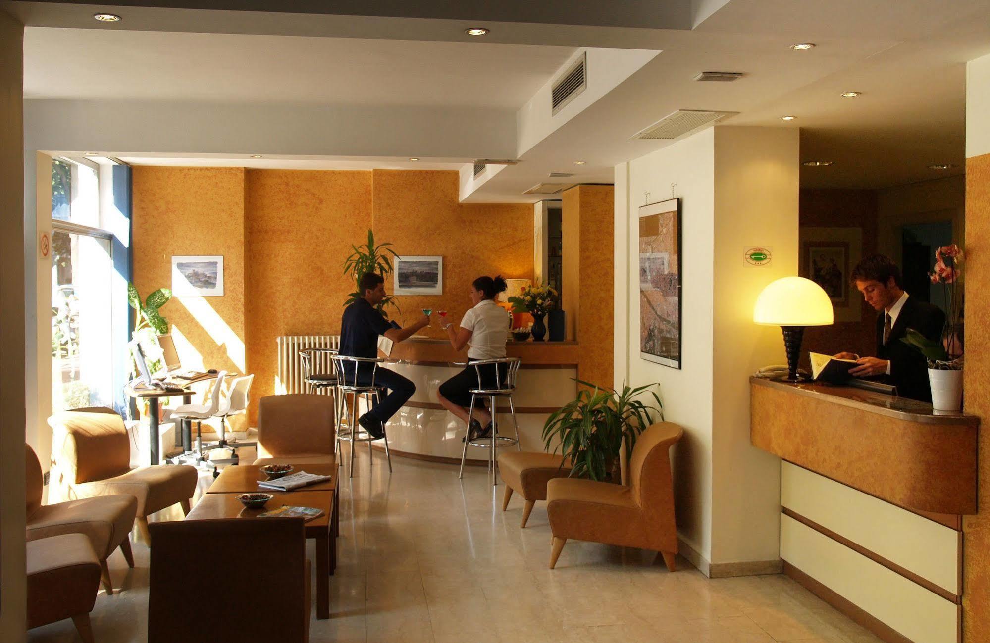 Hotel Meridiana Florens Exteriör bild